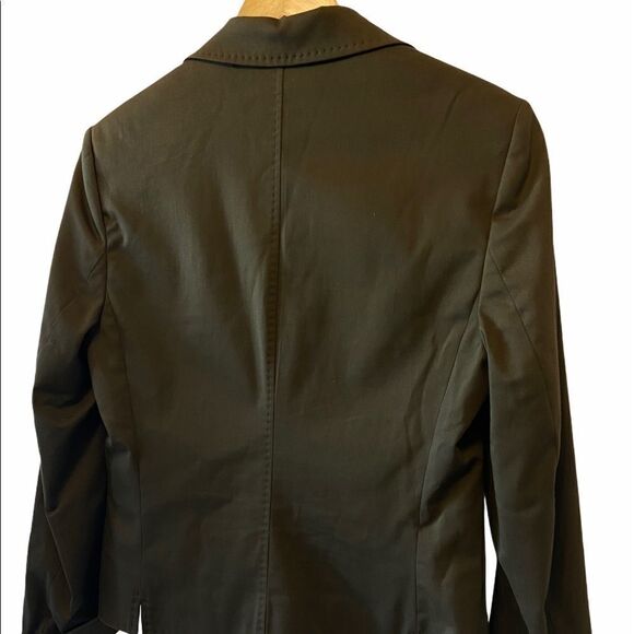 JOBIS Brown Tailored Short Fitted 3 Button Blazer - Picture 6 of 8